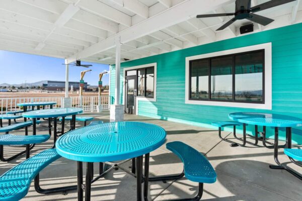 11-Sitting Area Large