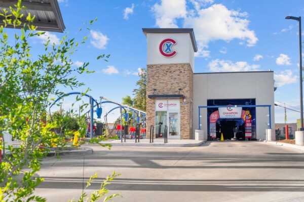 8-web-or-mls-1608-cerrillos-rd Large